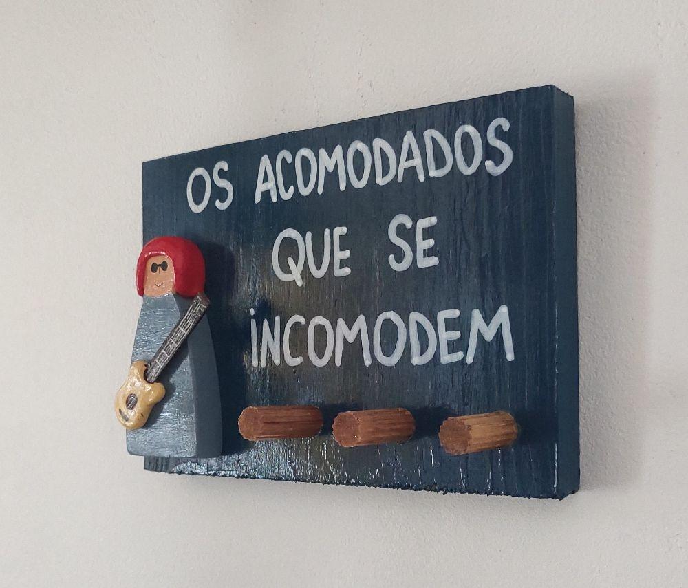 Cabideiro Rita Lee